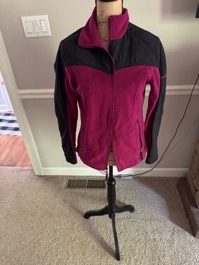 Columbia Magenta and Black Utility Fleece Jacket